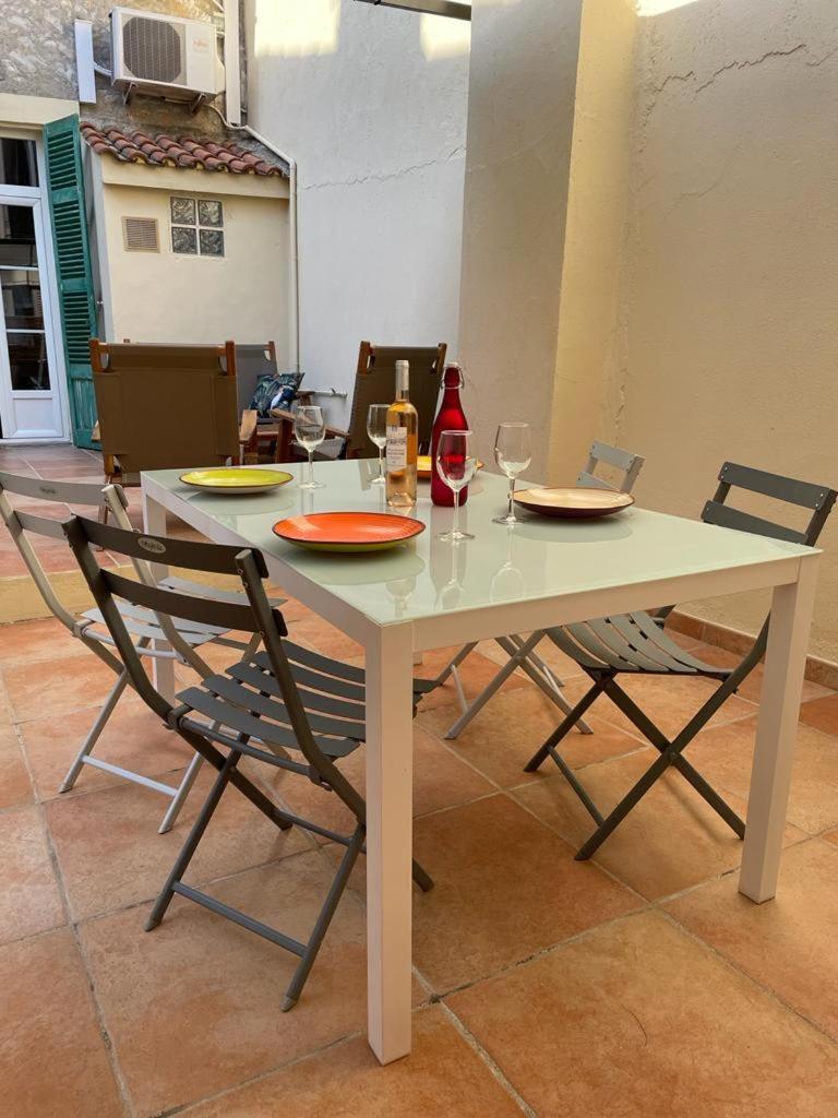 Appartements Climatises - Vieil Antibes Exterior foto